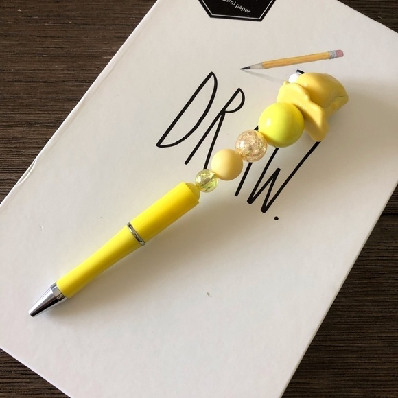 Disney Doorables: Finding Dory: Hank handmade beaded pen - Picture 3 of 3